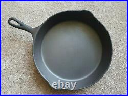 Vintage Sidney Wagner #9 Center Logo Cast Iron Skillet Circa 1897-1903