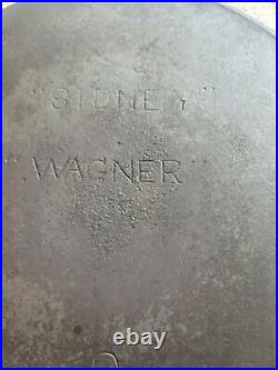 Vintage Sidney Wagner #9 Center Logo Cast Iron Skillet Circa 1897-1903