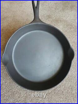 Vintage Sidney Wagner #9 Center Logo Cast Iron Skillet Circa 1897-1903