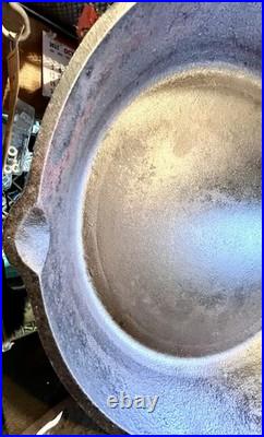 Vintage Unmarked 15.25 Cast Iron Skillet 14.2 Lbs. Inset Heat Ring