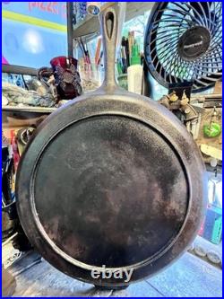Vintage Unmarked 15.25 Cast Iron Skillet 14.2 Lbs. Inset Heat Ring