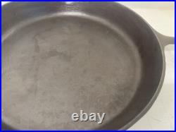 Vintage Unmarked Lodge No 14 Cast Iron Skillet 3 Notch WithHeat Ring US
