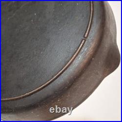 Vintage Unmarked Lodge No. 14 SK 3 Notch WithHeat Ring Cast Iron Skillet USA
