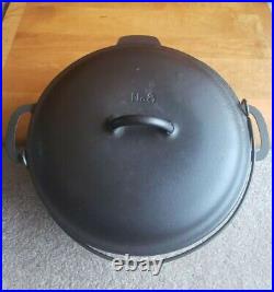 Vintage Unmarked Vollrath #8 Cast iron Dutch Oven withLid Fully Restored