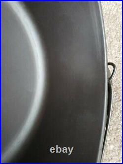 Vintage Unmarked Vollrath #8 Cast iron Dutch Oven withLid Fully Restored