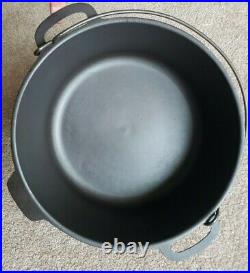 Vintage Unmarked Vollrath #8 Cast iron Dutch Oven withLid Fully Restored