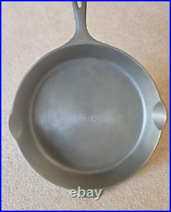 Vintage Unmarked Wagner #12 Cast Iron Skillet Fully Restored