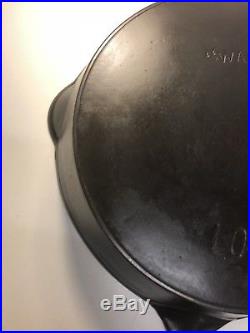 Vintage WAGNER Arch One Line Logo # 10 Cast Iron Skillet withHeat Ring Nice