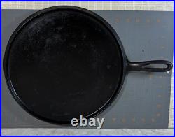 Vintage Wagner Ware #10 Cast Iron Griddle 12 Sidney O. Good Cooking Surface