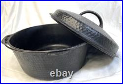 Vintage Wagner Ware 1268B Cast Iron #8 Dutch Oven with Hammered Lid Roaster