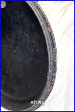 Vintage Wagner Ware 1268B Cast Iron #8 Dutch Oven with Hammered Lid Roaster