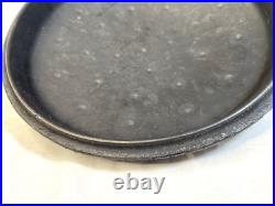 Vintage Wagner Ware 1268B Cast Iron #8 Dutch Oven with Hammered Lid Roaster