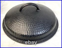 Vintage Wagner Ware 1268B Cast Iron #8 Dutch Oven with Hammered Lid Roaster