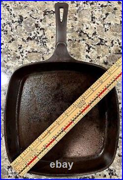 Vintage Wagner Ware Sidney -0- Square Cast Iron Skillet, 1218 B, 1922-1935