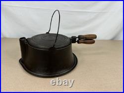 Vintage Wagner Ware Sidney No 8 Cast Iron Waffle Maker With High Base 1910 READ