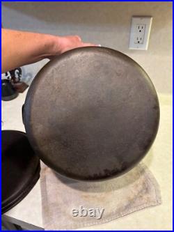 Vintage XL Cast Iron Dutch Oven Unmarked Griswold BSR