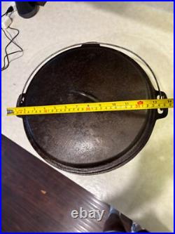 Vintage XL Cast Iron Dutch Oven Unmarked Griswold BSR