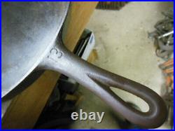 Vintage cast iron skillet GRISWOLD #13 slant logo clean old large kitchen tool