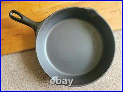 Vollrath #8 Side Score Cast Iron Skillet withHeat Ring Fully Restored