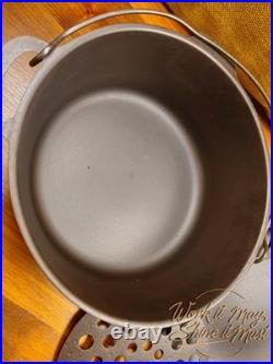 Vollrath #8 Vintage Restored Cast Iron Dutch Oven 3-Piece (Base, Trivet, Lid)