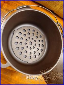 Vollrath #8 Vintage Restored Cast Iron Dutch Oven 3-Piece (Base, Trivet, Lid)