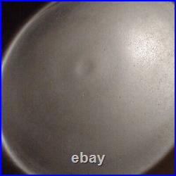 Vollrath Ware #8 Cast Iron Skillet, circa 1920-1940