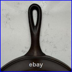 Vtg 1930s Lodge Scalloped Crescent Moon Cast Iron Skillet Chicken Fryer, Flat