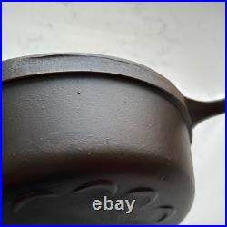 Vtg 1930s Lodge Scalloped Crescent Moon Cast Iron Skillet Chicken Fryer, Flat
