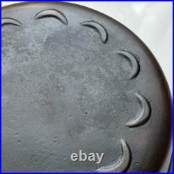 Vtg 1930s Lodge Scalloped Crescent Moon Cast Iron Skillet Chicken Fryer, Flat