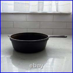 Vtg 1930s Lodge Scalloped Crescent Moon Cast Iron Skillet Chicken Fryer, Flat