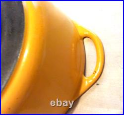 Vtg COUSANCES DOUFEU # 26 5-1/2 quart Enamel Cast Iron Dutch Oven Yellow FRANCE