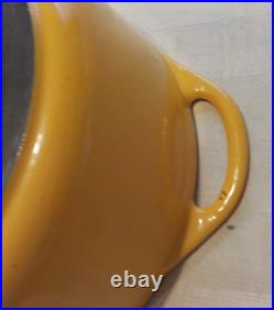 Vtg COUSANCES DOUFEU # 26 5-1/2 quart Enamel Cast Iron Dutch Oven Yellow FRANCE