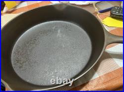 Vtg Chicago Favorite Cook Ware #8 Cast Iron Skillet With Heat Ring