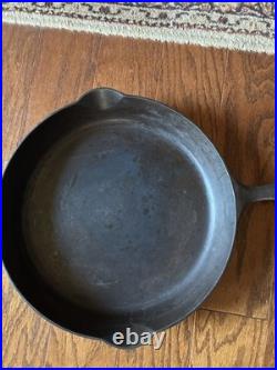 Vtg Griswold Cast Iron Skillet slant Logo Erie Antique Pan #12 Antiqu Vtg Griswold Cast Iron Skillet slant Logo Erie Antique Pan #12 Antiqu