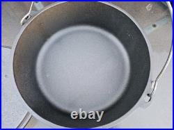 Vtg NOS Unmarked Lodge #12 CO D USA Cast Iron Pot Camp Dutch Oven 3 Footed Lid