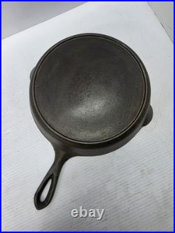 Vtg Rare (Pointy Handle) #8 Cast Iron Skillet with heat ring Unknown Maker Vtg Rare (Pointy Handle) #8 Cast Iron Skillet with heat ring Unknown Maker