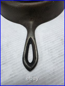 Vtg Rare (Pointy Handle) #8 Cast Iron Skillet with heat ring Unknown Maker Vtg Rare (Pointy Handle) #8 Cast Iron Skillet with heat ring Unknown Maker