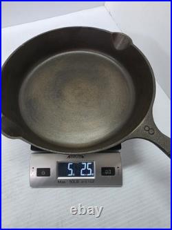 Vtg Rare (Pointy Handle) #8 Cast Iron Skillet with heat ring Unknown Maker Vtg Rare (Pointy Handle) #8 Cast Iron Skillet with heat ring Unknown Maker