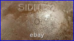 WAGNER Sidney 0 No. 9 Cast Iron Skillet with Heat Ring