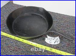 Wagner #9 cast iron skillet pan antique vintage 9B with arch arc logo & heat ring