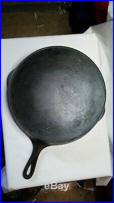 Wagner No. 12 Cast Iron Skillet & Lid