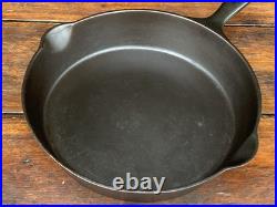 Wagner Sidney #8 Cast Iron Skillet with Erie Ghost Marks