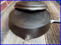 Wagner Stylized Logo Heat Ring #10 / 11-3/4 Cast Iron Skillet with Lid, restored