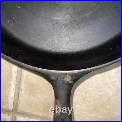 Wagner (Unmarked) #12, Cast Iron 14 Inch Skillet, Made in USA