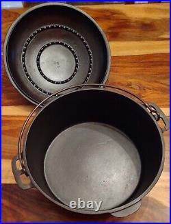 Wagner (Unmarked) Cast Iron Dutch Oven #8, MM / & Lid