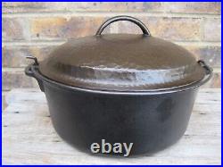 Wagner (Unmarked) Cast Iron Dutch Oven #8 with Hammered Lid Restored & Seasoned