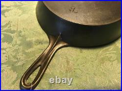 Wagner Ware #8 Cast Iron Skillet with heat ring
