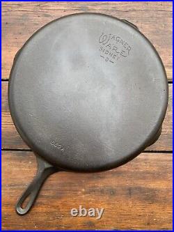 Wagner Ware Cast Iron #12 Stylized Logo Skillet