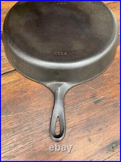 Wagner Ware Cast Iron #12 Stylized Logo Skillet