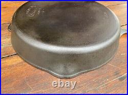 Wagner Ware Cast Iron #12 Stylized Logo Skillet